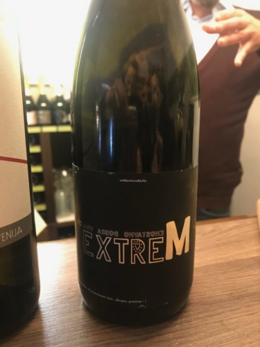 M-Enostavno Dobra Vina, ExtreM Macerated Sauvignon Blanc